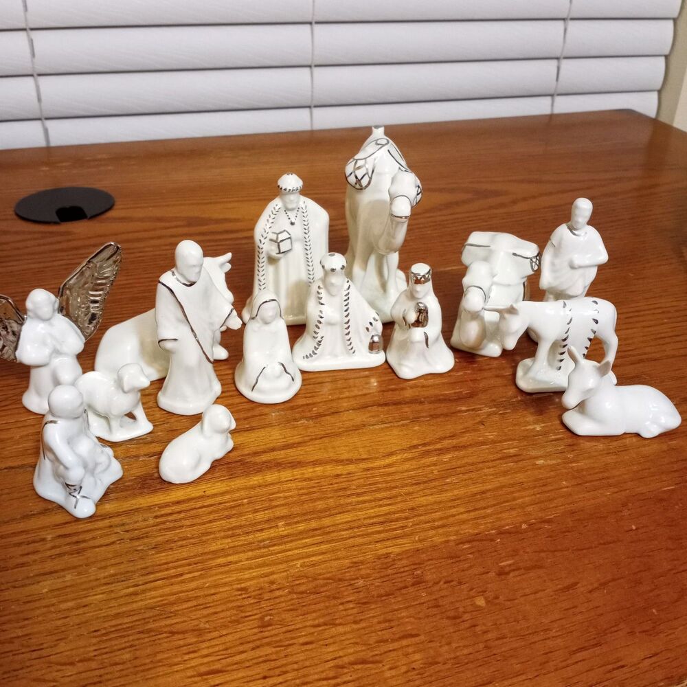 15 Piece Nativity Christmas Figurines Joseph, Mary, Shepards,Three Kings Animals